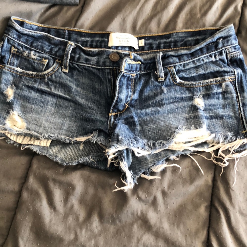 Distressed shorts